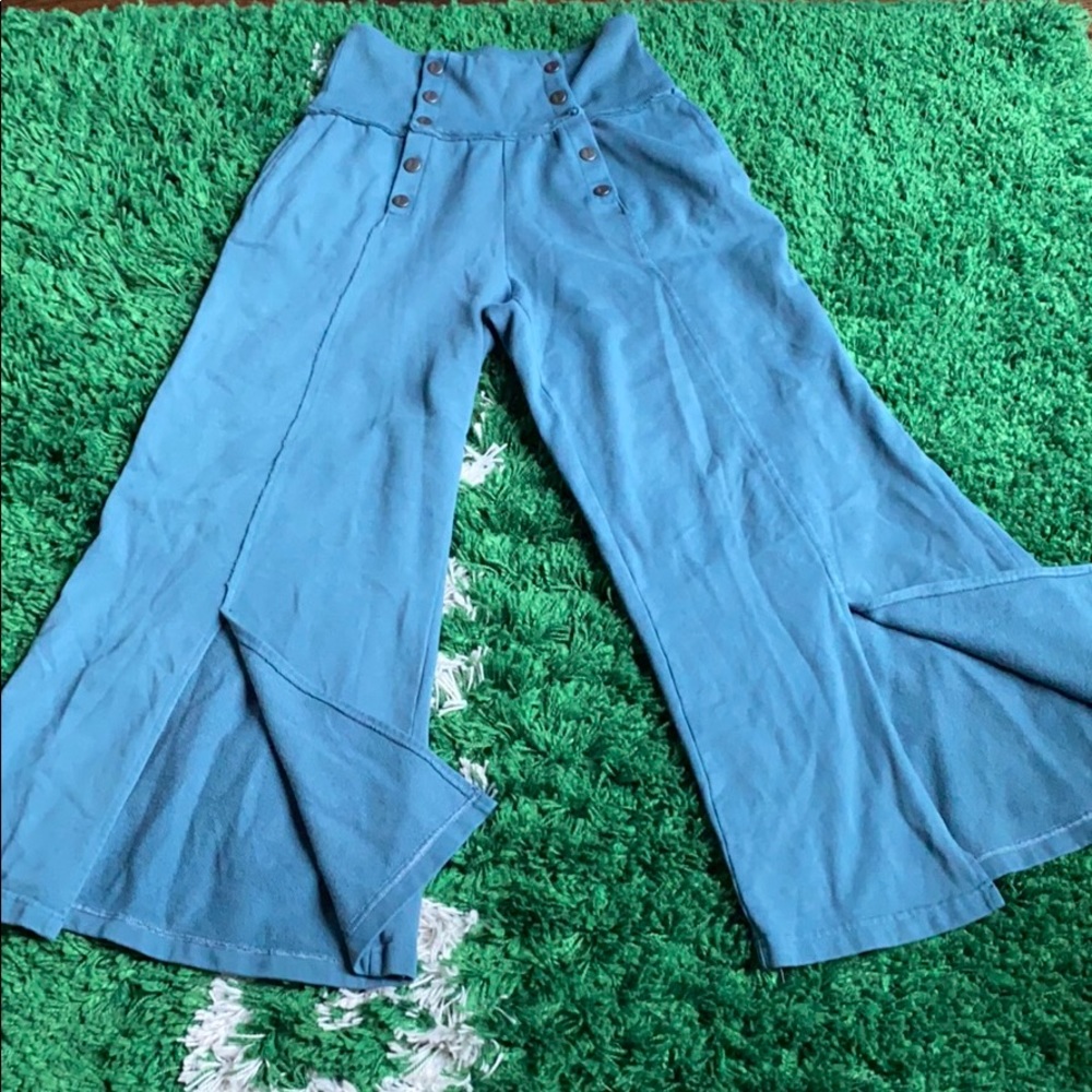Wide leg sweatpants